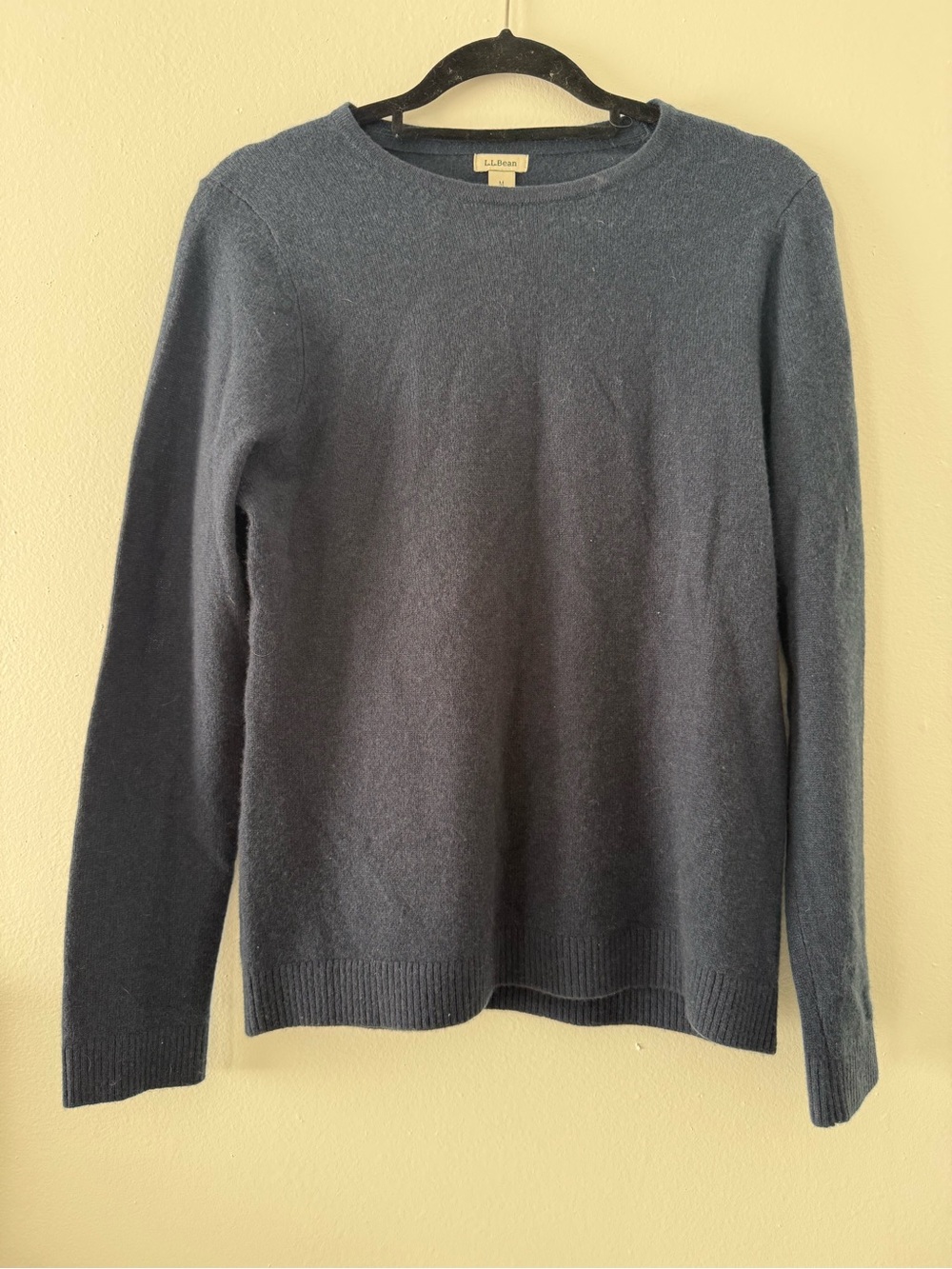 L.L. Bean 100% Cashmere women Crewneck Sweater in Slate Blue
